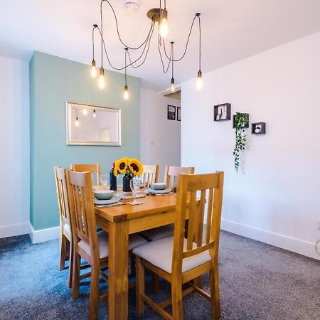 Spacious 2-Bed City-Centre Cottage In Chester By 53 Degrees Property - Ideal For Groups & Couples - Sleeps 6 Eksteriør bilde