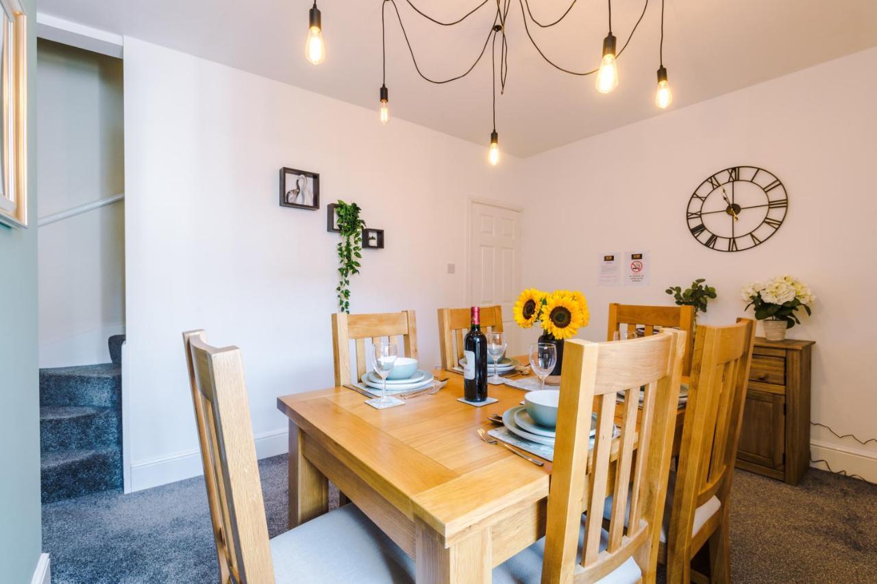 Spacious 2-Bed City-Centre Cottage In Chester By 53 Degrees Property - Ideal For Groups & Couples - Sleeps 6 Eksteriør bilde
