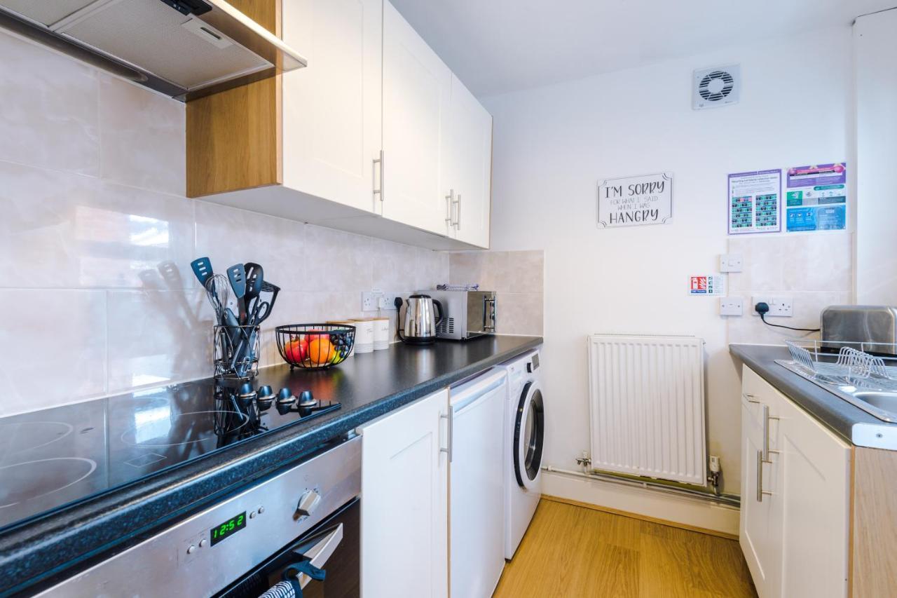 Spacious 2-Bed City-Centre Cottage In Chester By 53 Degrees Property - Ideal For Groups & Couples - Sleeps 6 Eksteriør bilde
